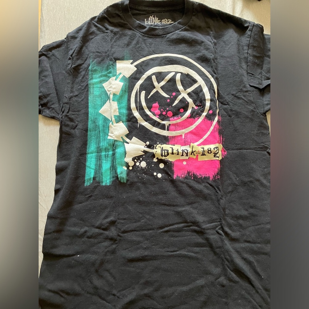blink-182 band tee